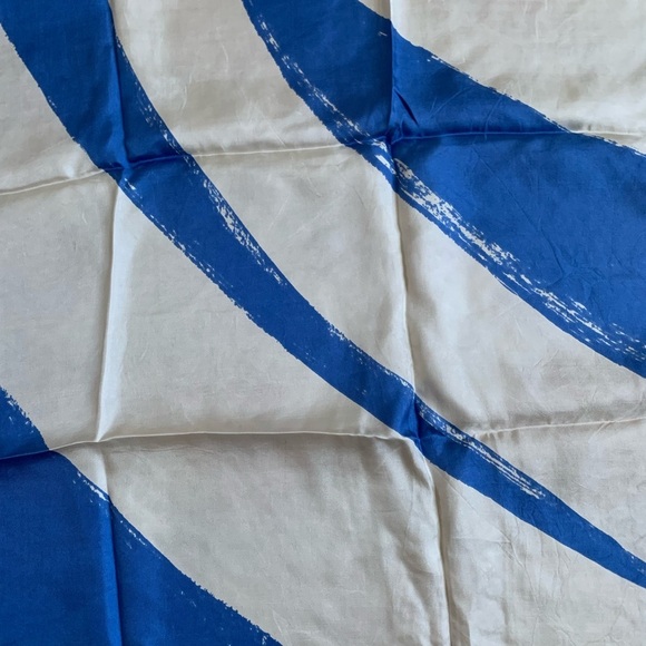 Vera scarf - Picture 4 of 7